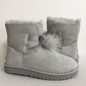 UGG GITA GREY VIOLET SUEDE TOSCANA POM POM Boots US 9 / EU 40 / UK 7